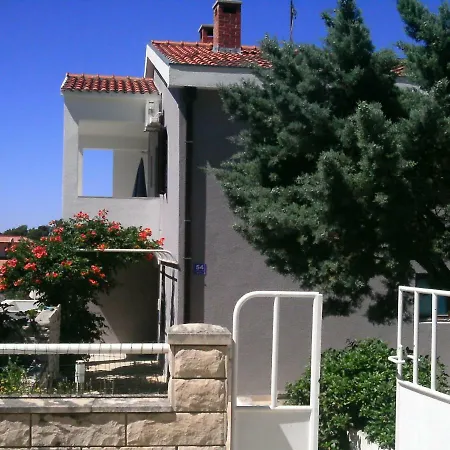 Zelic Guest house